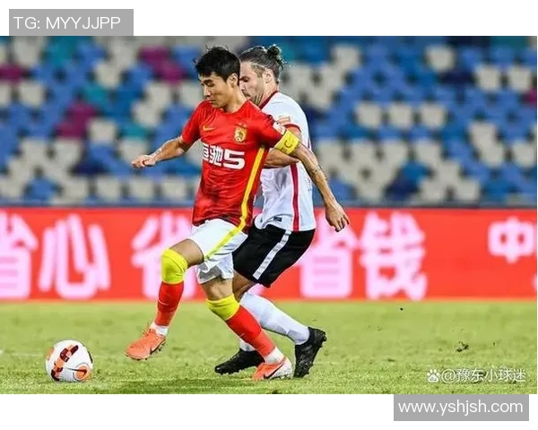 重庆足球队强势领跑联赛积分榜以52分稳居第一位置展现出色竞技状态